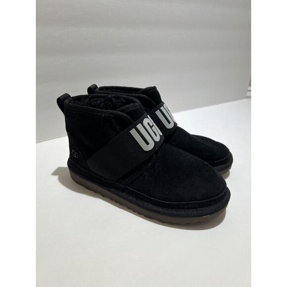 Ugg Classic Neumel II 3 Big Kids Graphic 1110703K Black - Picture 3 of 7